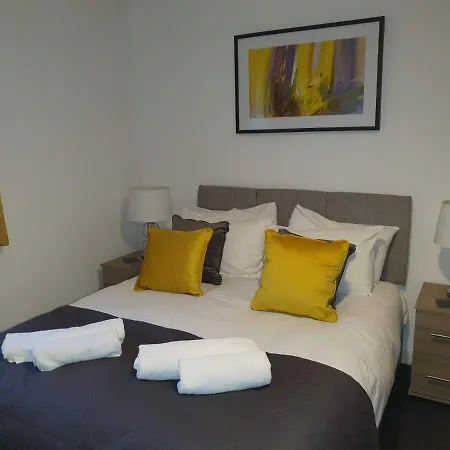 Comfortable And Welcoming Beatrix House By Cliftonvalley アパート