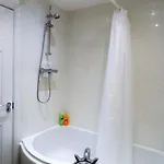 Comfortable And Welcoming Beatrix House By Cliftonvalley * Bristol