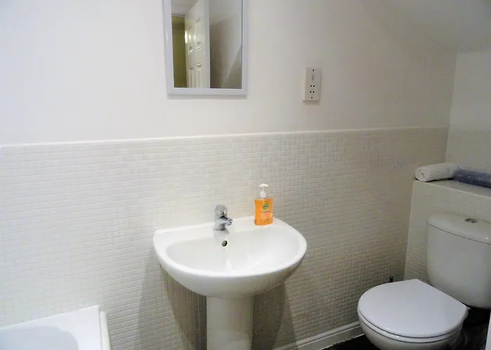 Apartment Comfortable And Welcoming Beatrix House By Cliftonvalley *