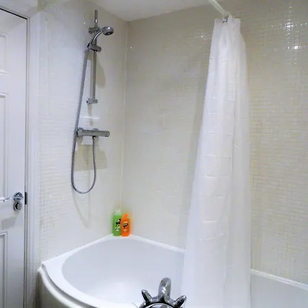 Comfortable And Welcoming Beatrix House By Cliftonvalley * Bristol